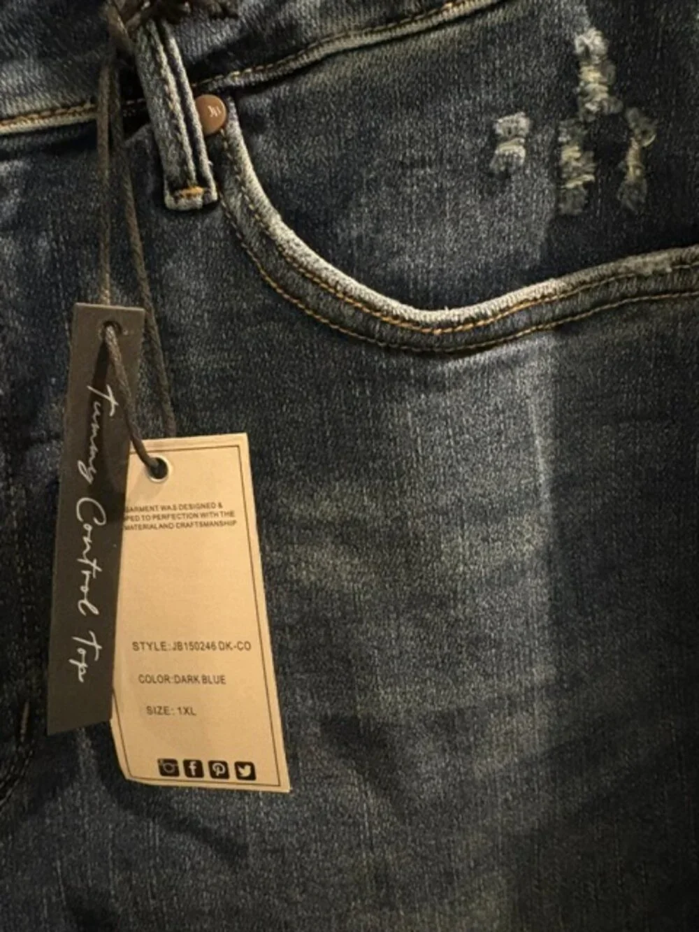 Judy Blue Demi Tummy Control Jean Shorts JB150246DK 1X NWT - Picture 2 of 4